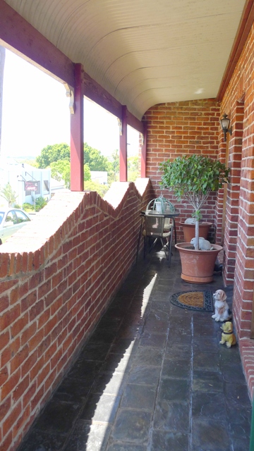 VILLA ALTERNATIVE IN PRIME LOCATION Picture 2