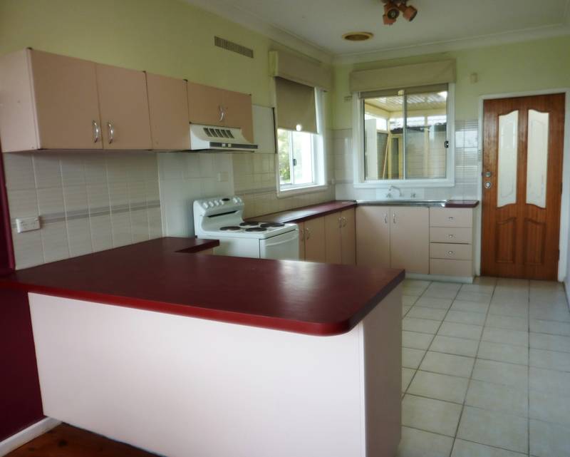 FANTASTIC FAMILY HOME Picture 2