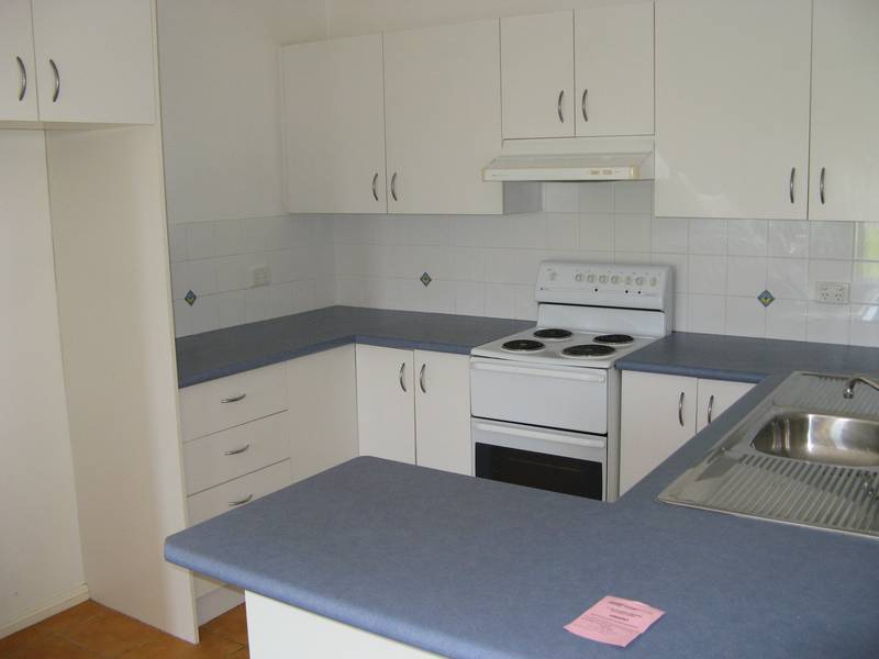 2 BEDROOM VILLA Picture 2