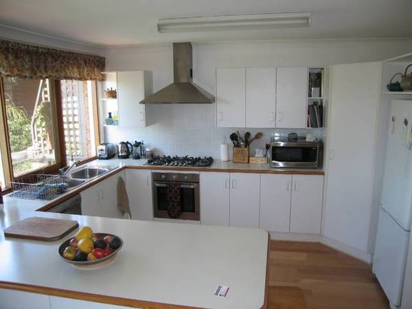 Spacious Family Home Picture 3