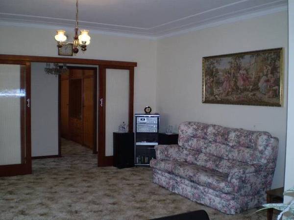 JUST ONE OWNER Picture 3