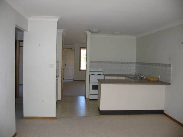 FREE STANDING BRICK HOUSE Picture 2