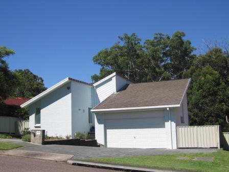 CONTEMOPARY DESIGN WITH SPACIOUS INTERIORS Picture 2