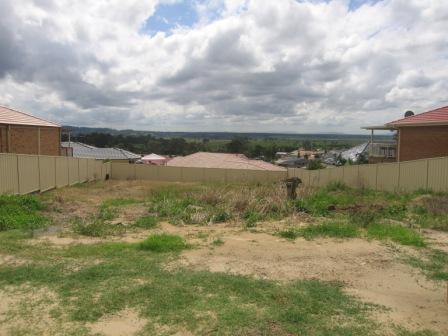 QUIET LOCATION WITH VIEWS Picture 3