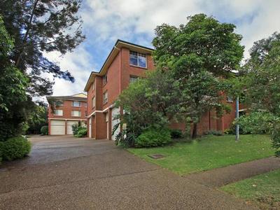 Massive Floor Plan & Close to All Amenities Picture