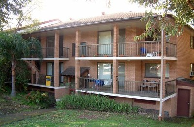 Affrordable Large 2 Bedroom Unit Picture