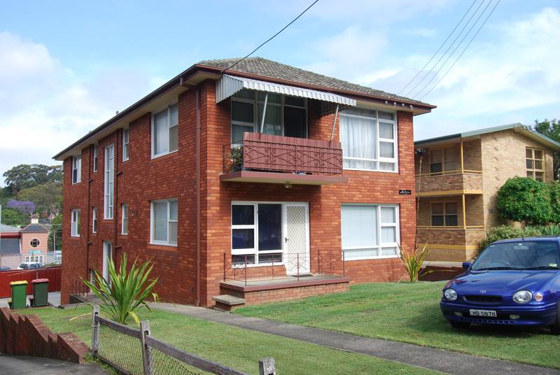 Two Bedroom Unit with Carspace Picture 2