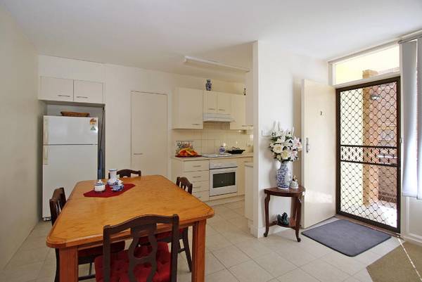 Outstanding Investment or First Home Opportunity Picture 2