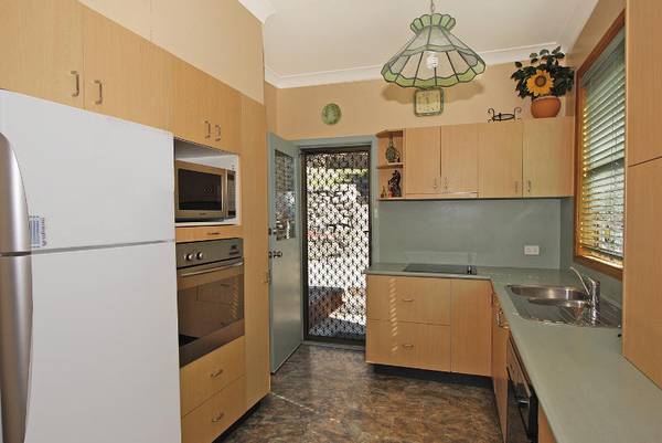 Walk to Station Picture 3