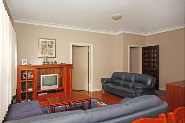 Villa Style Home Picture