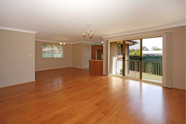 Stunning 2 Bedroom Villa Picture 3