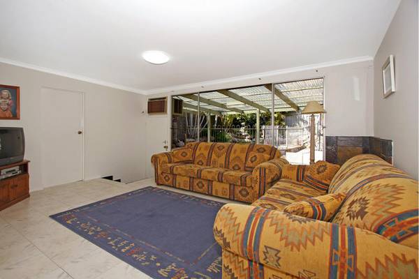 Large Family Home in Quiet Location Picture