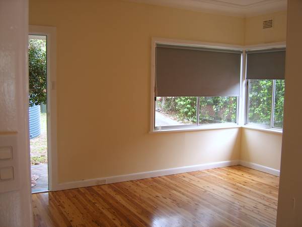 RENOVATED 3 BEDROOM HOME WITH SELF CONTAINED STUDIO Picture RENOVATED 3 BEDROOM HOME WITH SELF CONTAINED STUDIO Picture