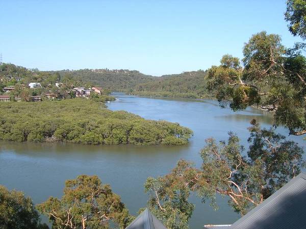 EXECUTIVE STYLE LARGE 5 BEDROOM HOUSE Picture EXECUTIVE STYLE LARGE 5 BEDROOM HOUSE Picture