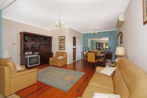 Sensational Single Level Family Home with Self Contained Flat Picture