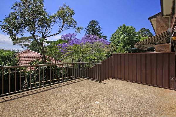 2 Bedroom Townhouse - Ready For Christmas - Be Quick! Picture