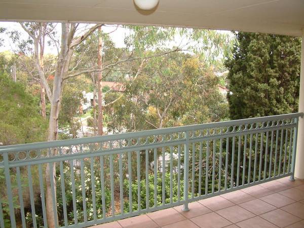 Spacious Top Floor Unit with Double Garage Picture 3