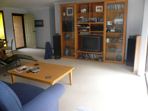 TOP STOREY APARTMENT IN QUIET LOCATION Picture TOP STOREY APARTMENT IN QUIET LOCATION Picture