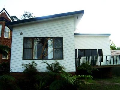 GREAT 3 BEDROOM HOME WITH ALARM Picture GREAT 3 BEDROOM HOME WITH ALARM Picture