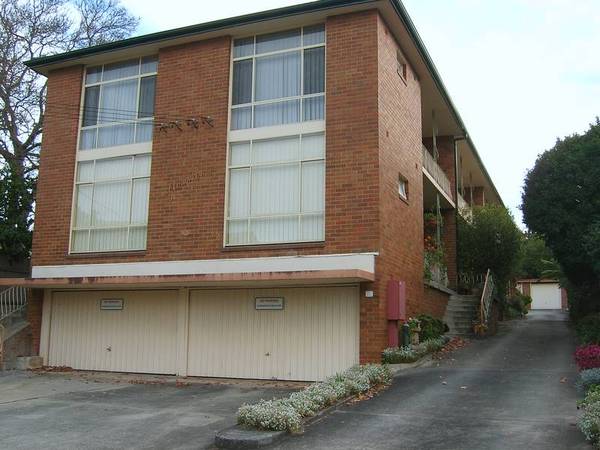 CHARMING NORTH FACING HOME UNIT Picture