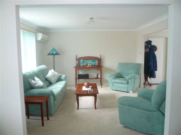 EXECUTIVE NEAR NEW 4 BEDROOM HOME WITH STUDY Picture EXECUTIVE NEAR NEW 4 BEDROOM HOME WITH STUDY Picture