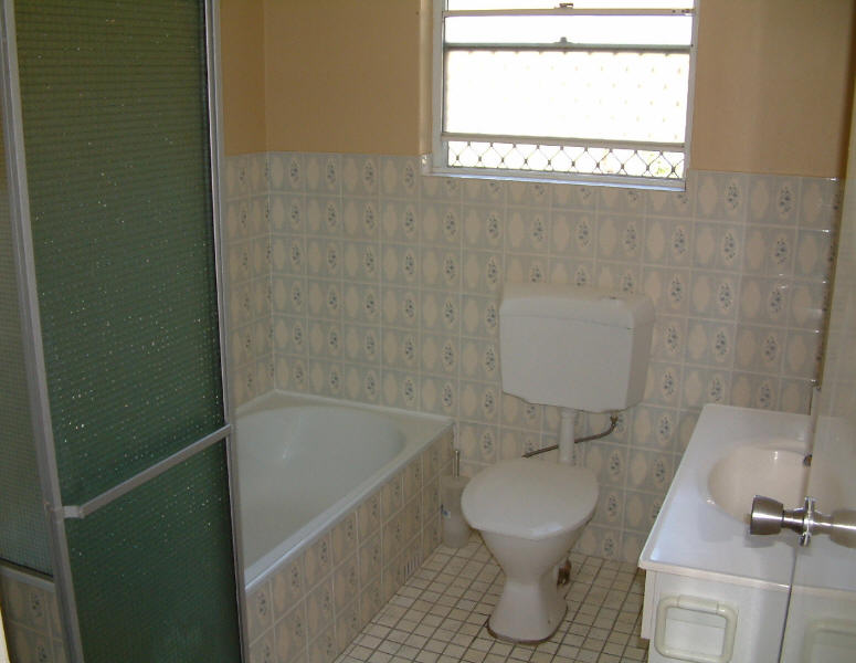 GROUND FLOOR GARDEN UNIT Picture 3