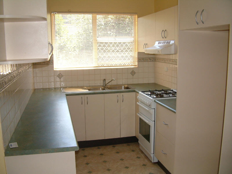 GROUND FLOOR GARDEN UNIT Picture 2