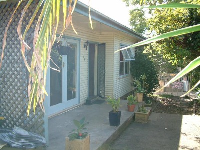 RENOVATED 3 BEDROOM HOME IN CORNER BLOCK Picture