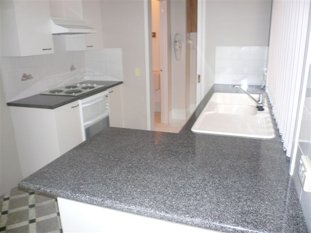 MODERN 3 BEDROOM TOWNHOUSE Picture