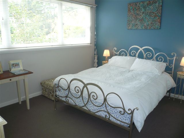 Renovated 2/3 Bedroom Family Home Picture Renovated 2/3 Bedroom Family Home Picture