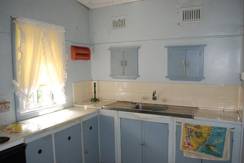 UNDER CONTRACT Picture 2