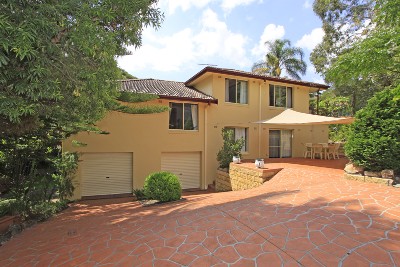 Versatile Tri Level Floor Plan Picture