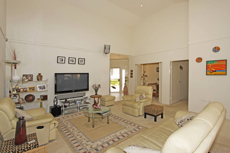 Stylish Single Level Residence in Highly Regarded Over 55's Complex Picture 2