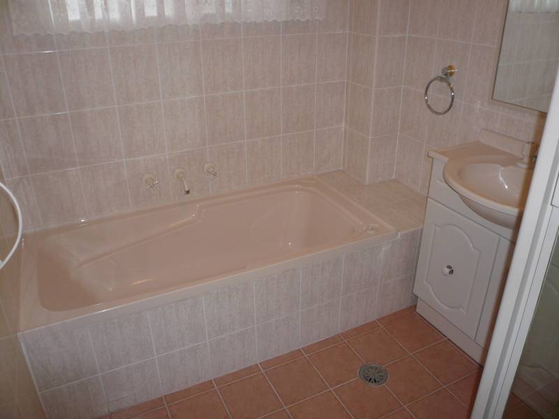 WOW! Two Bedroom Unit with Plenty of Space Picture