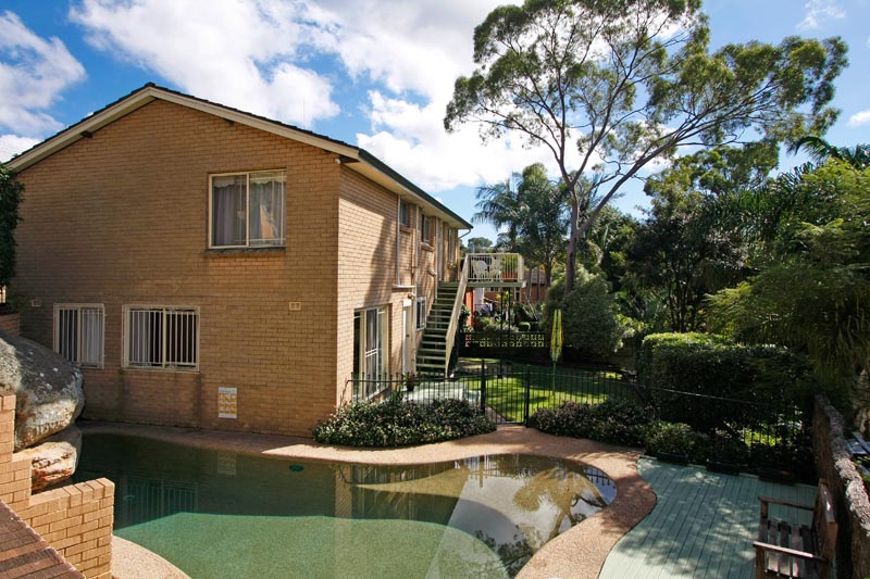 Fantastic Family Home in Desirable Cul-De-Sac Picture 1