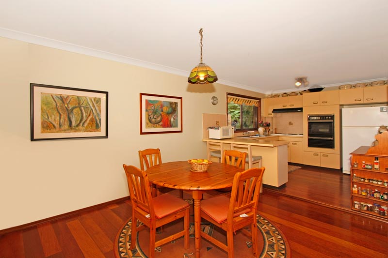 Townhouse Packed with Surprises Picture 3