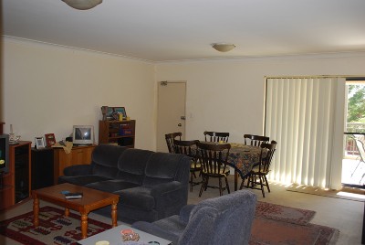 Large Elevated Ground Floor Unit Picture