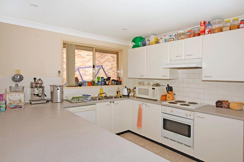 2 Bedroom Villa in Sought After Complex Picture 2