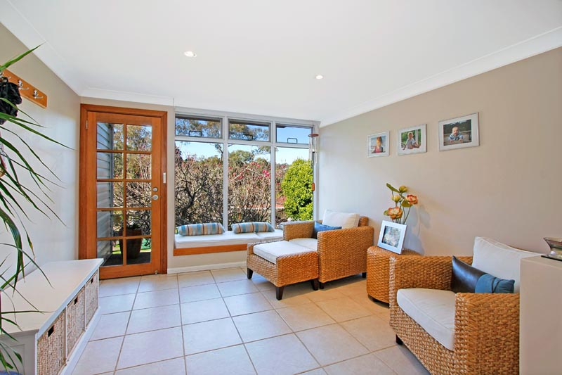 Tastefully Renovated Only 2 Years Young Picture 3