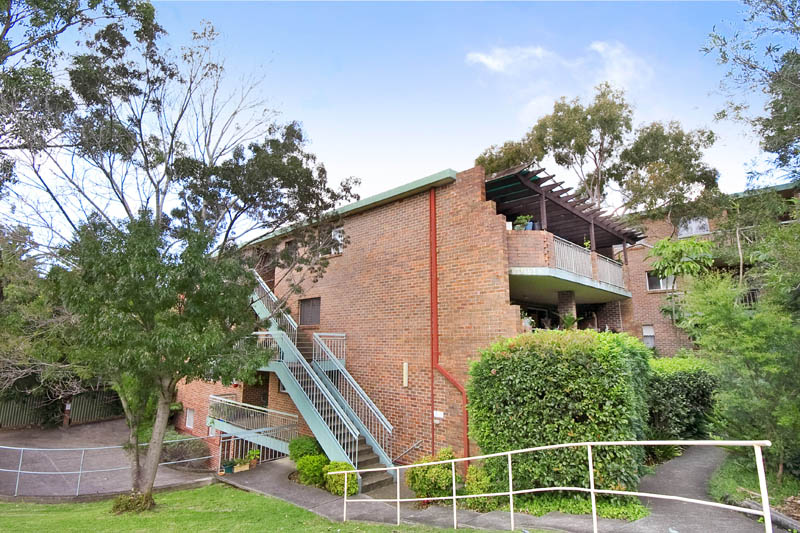 Bright & Sunny 3 Bedroom Unit Picture 1