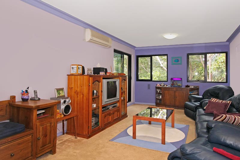 Superb Lifestyle Opportunity in Sought After Complex Picture 2