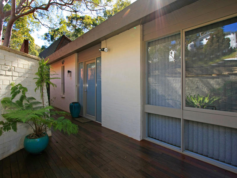 Sophisticated Living Picture 1