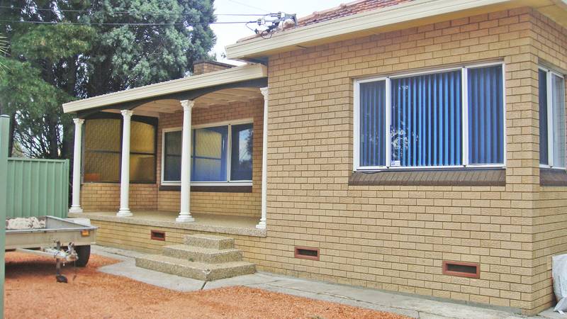 Modern, Single Level Home Picture 1