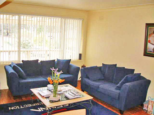 Modern Family Home Picture 1