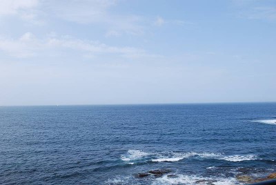 Top Floor 3 Bedroom Unit in a Premier Location! Picture Top Floor 3 Bedroom Unit in a Premier Location! Picture