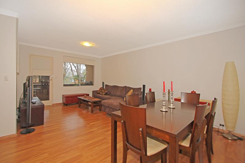 Modern East Facing Unit Picture 3