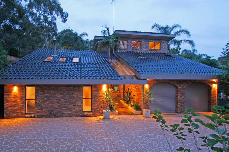 Auction 5 December 2009 on site at 11.30am Picture 1