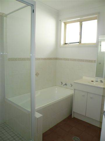 2 Bedroom Villa in a Convenient Location Picture 3