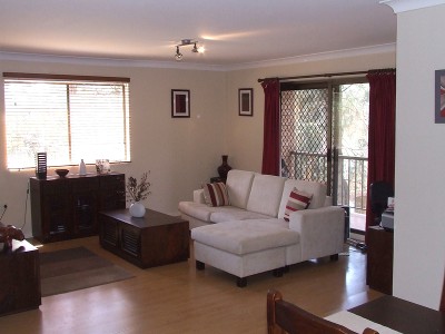 Modern Unit, Great Location! Picture Modern Unit, Great Location! Picture