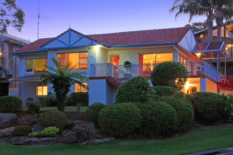 Sit Back, Relax & Enjoy Northerly Views of the Georges River Picture 1